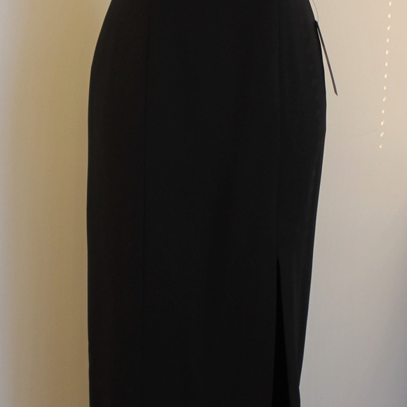 Glamorous Lucian Matis Designer Evening Gown - Picture 4 of 8